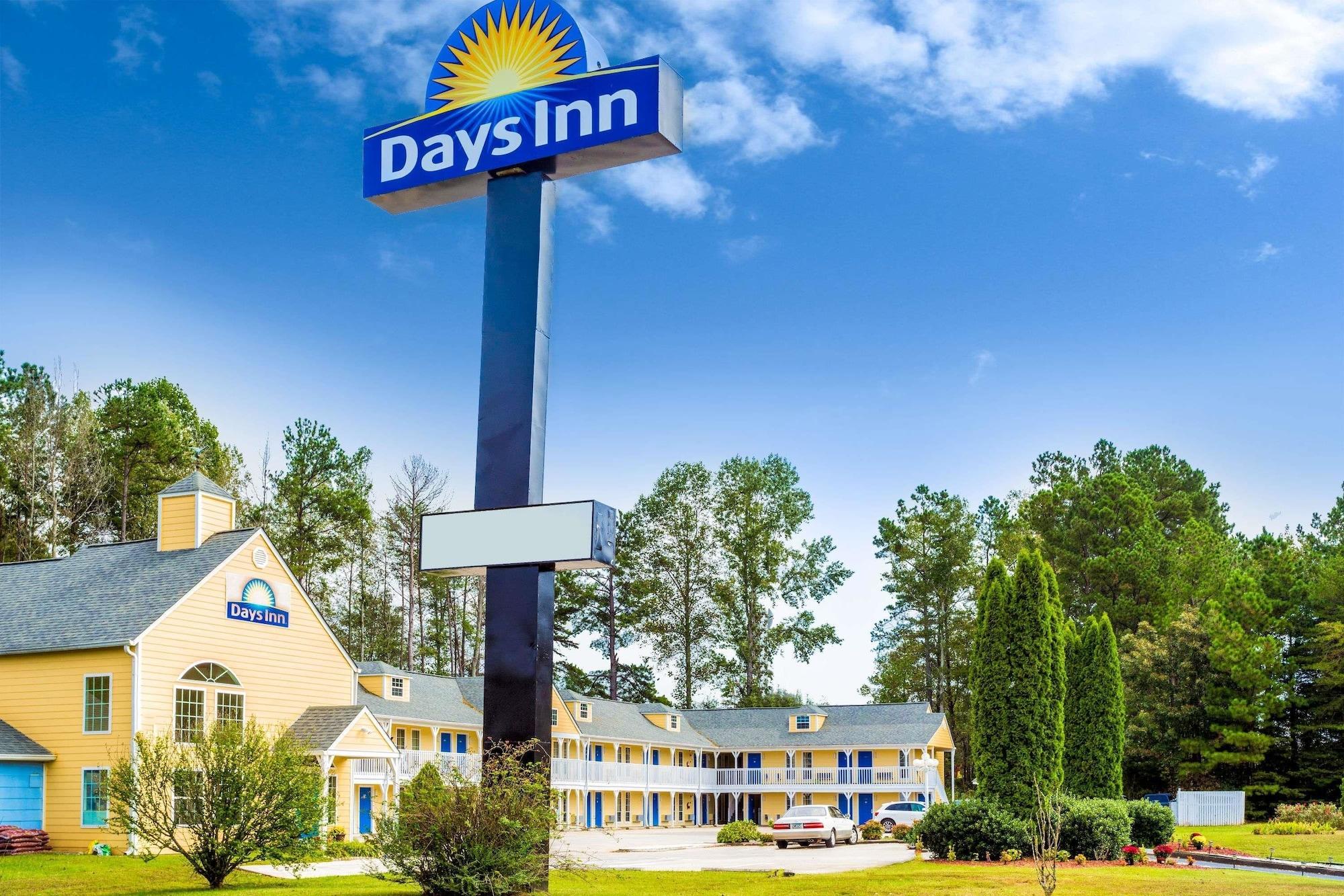 Vista Exterior Days Inn by Wyndham Cornelia