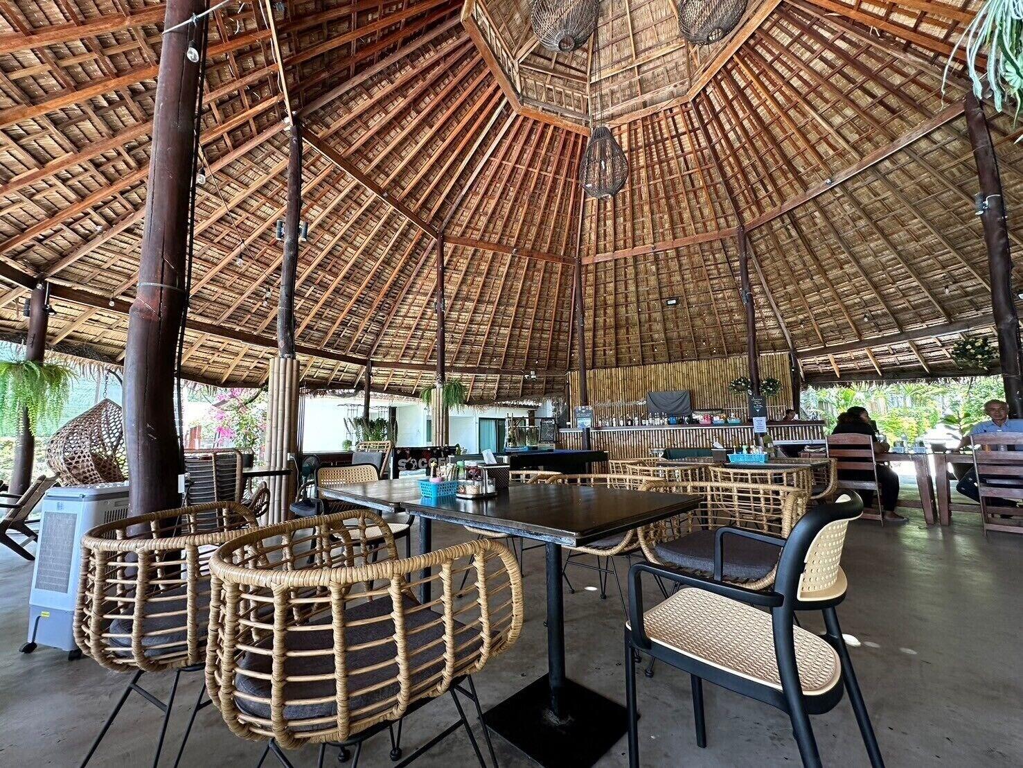 Bar/Salón The Sea Resort Haad Rin