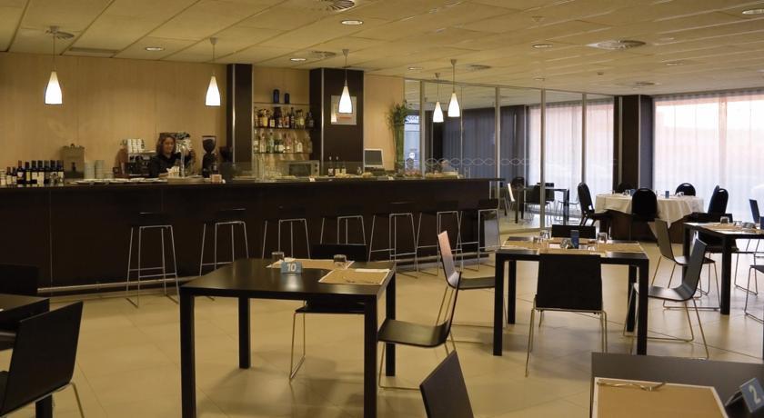 Bar/Salón AZZ Pamplona Norte