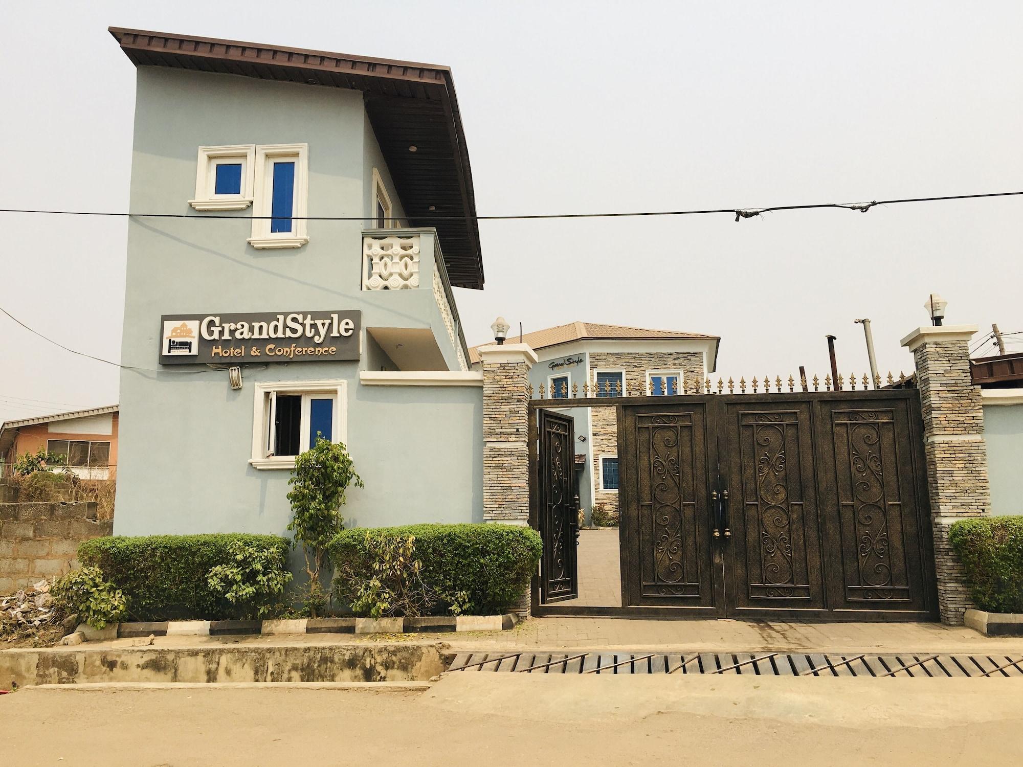Vista Exterior Grand Style Guest House