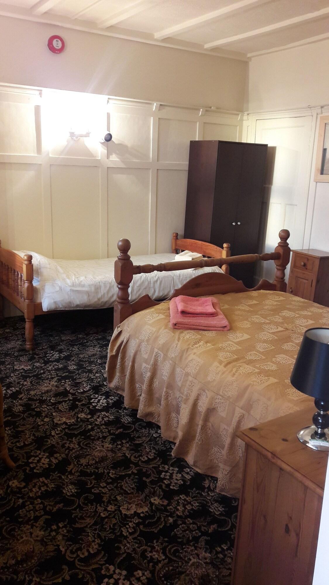 Set de Habitación Tudor House