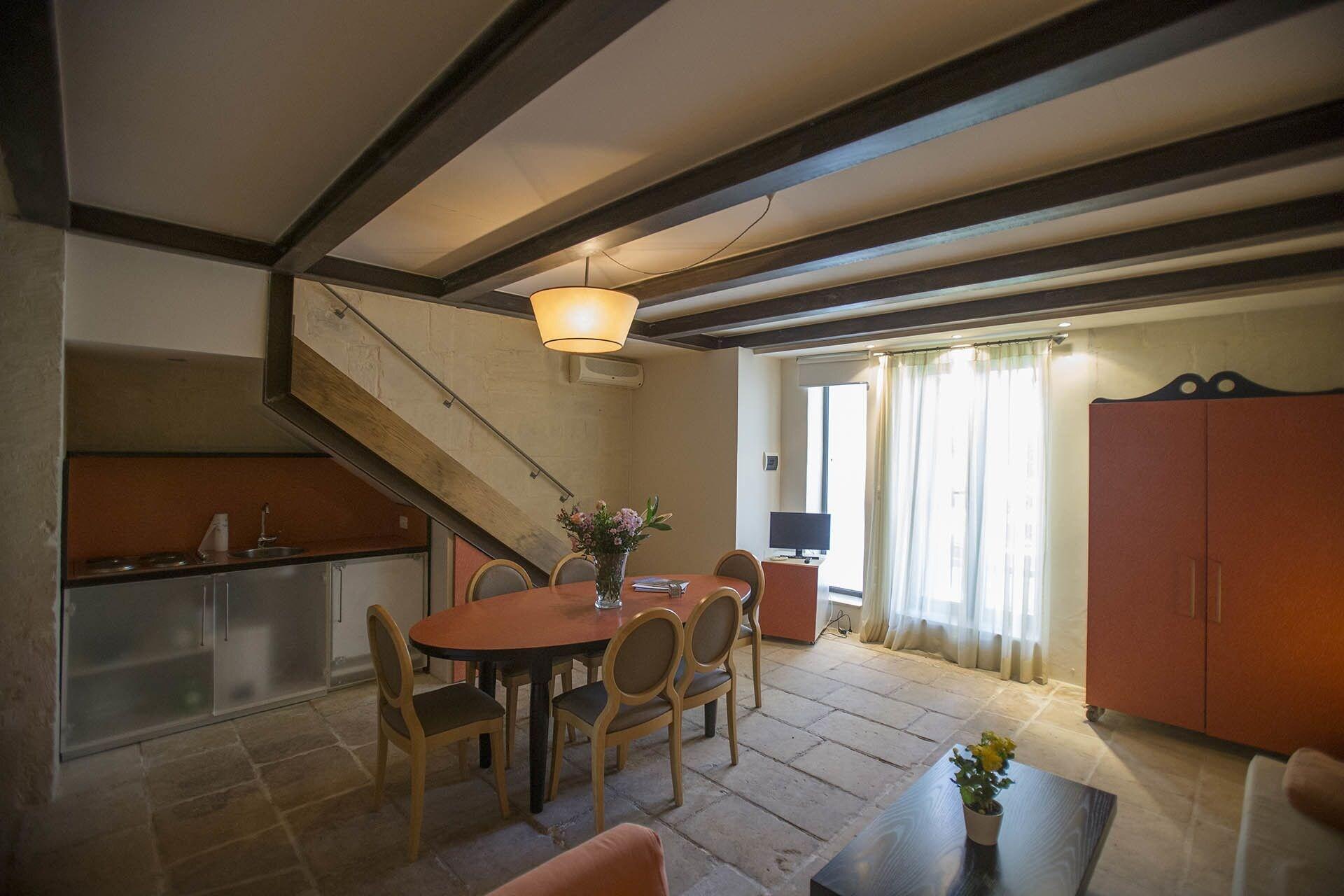 Equipamiento de Habitación Villa De Pietro