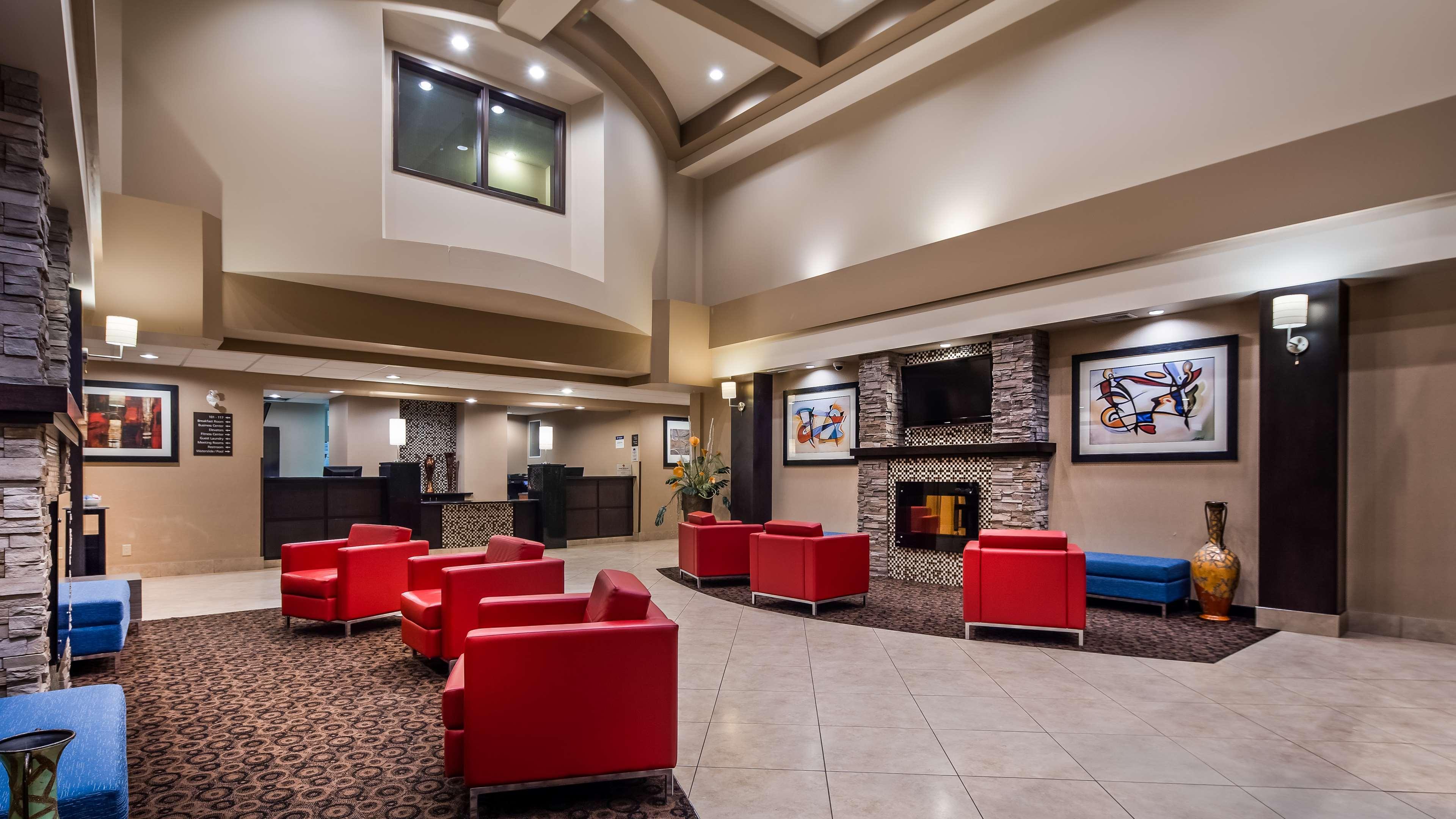 Vista Lobby Best Western Plus South Edmonton Inn & Suites