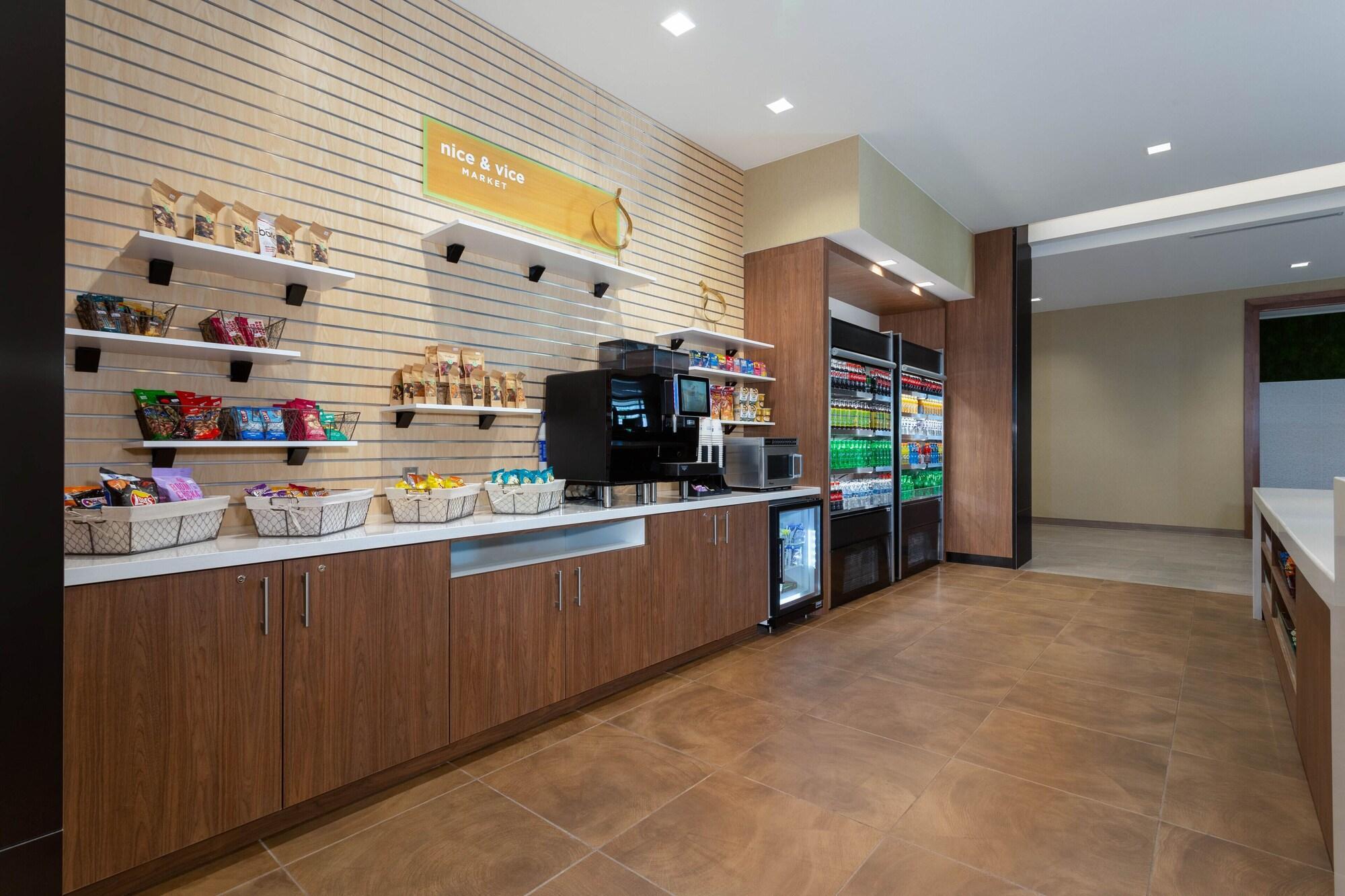 Restaurant Wyndham Garden Orlando Universal / I Drive