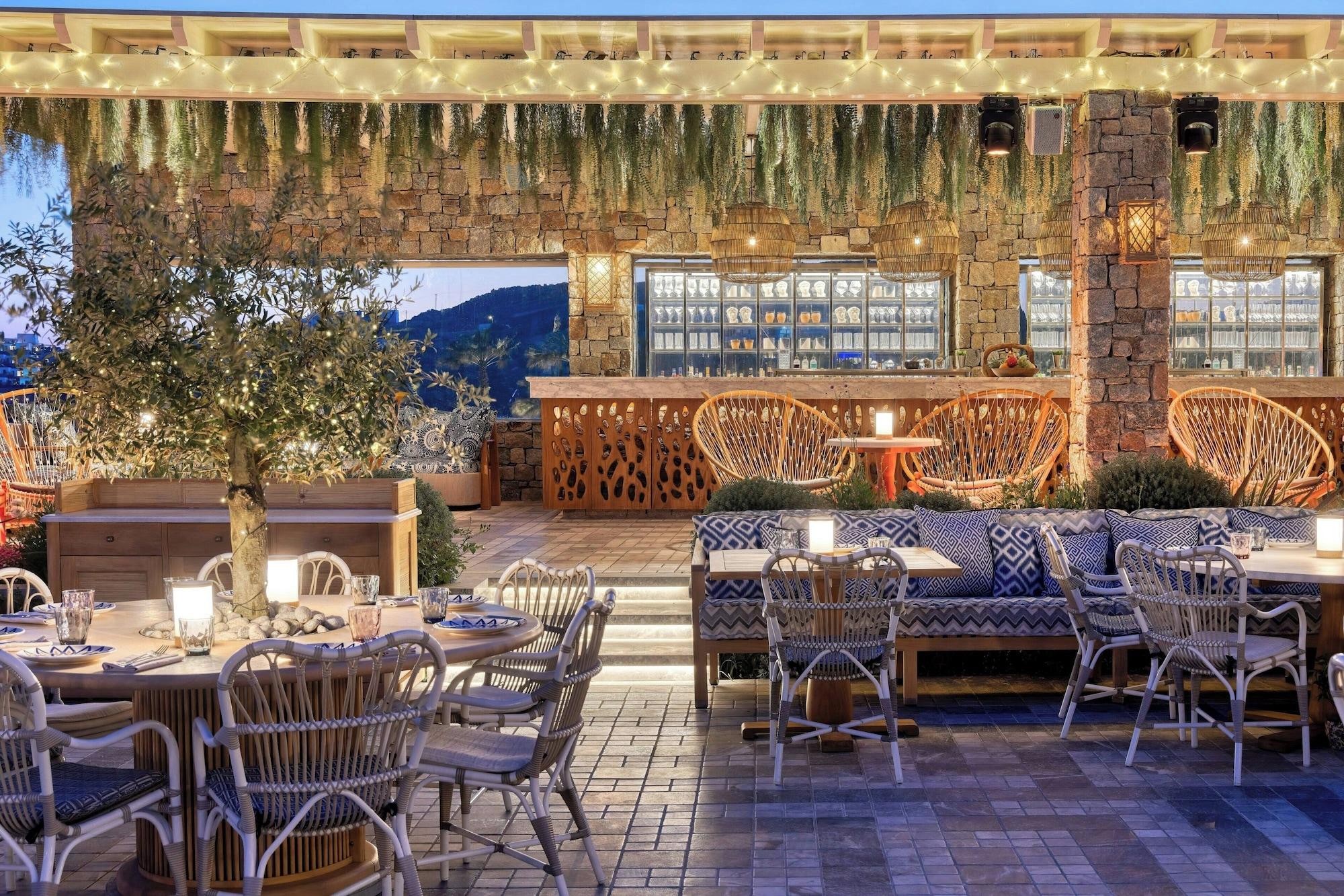 Restaurant Santa Marina, a Luxury Collection Resort, Mykonos