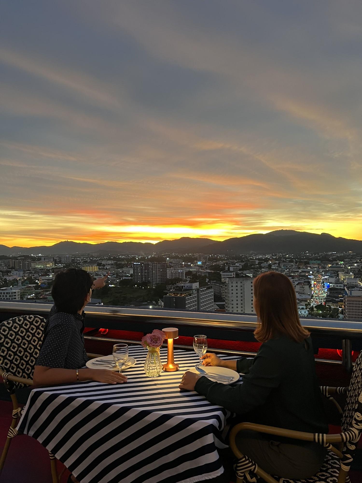 Restaurant Royal Phuket City Hotel