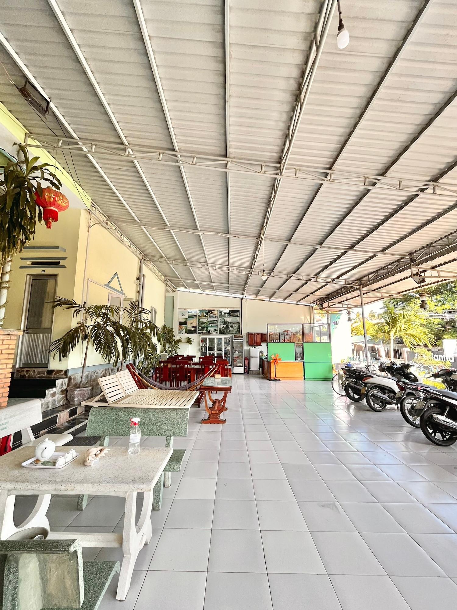 Vista Exterior Quoc Dinh Guesthouse