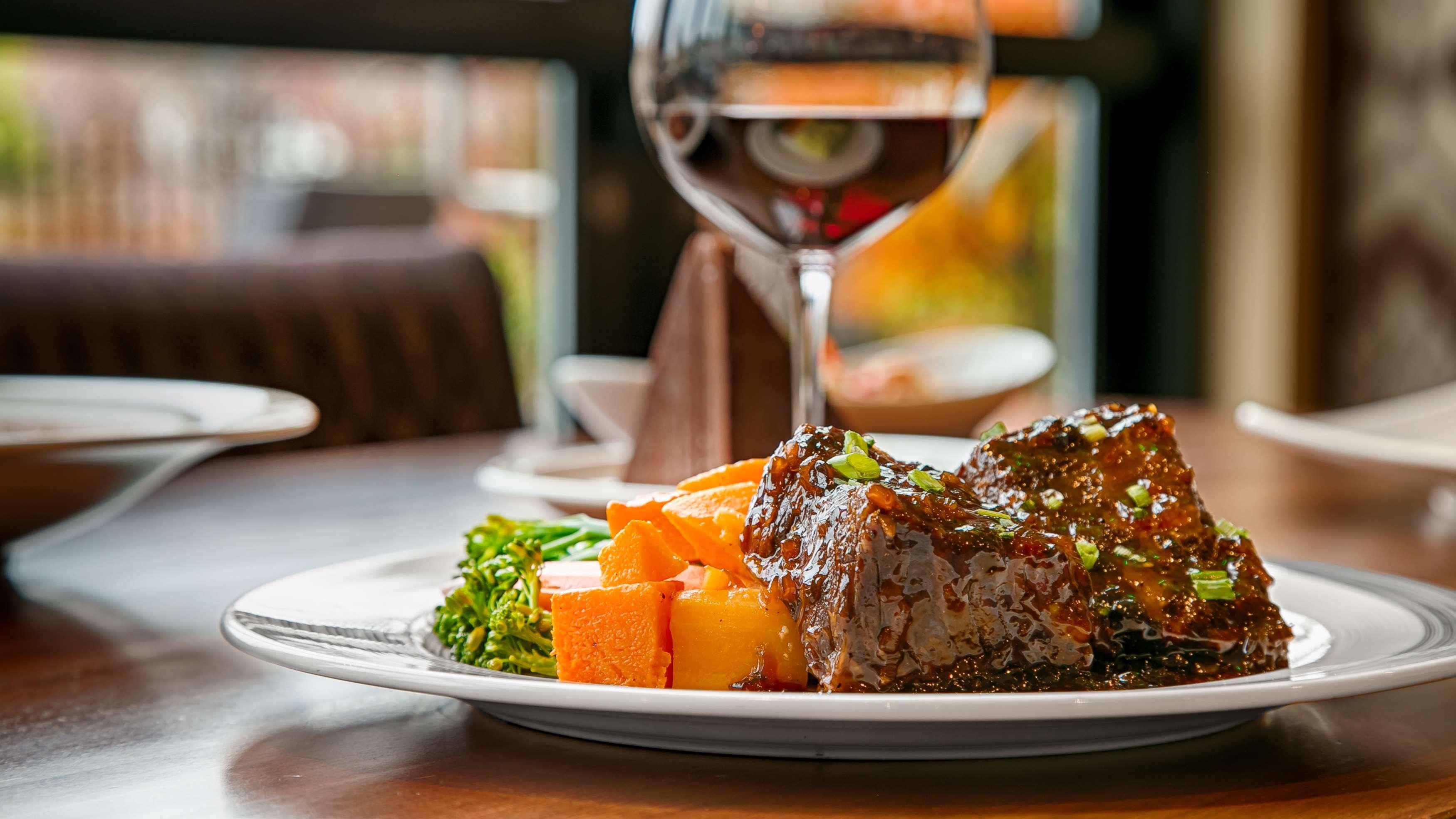 Restaurant Best Western Premier Boulder Falls Inn