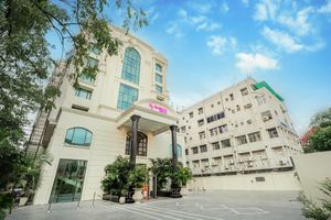 Alojamiento - Regenta Central Lucknow by Royal Orchid Hotels Limited