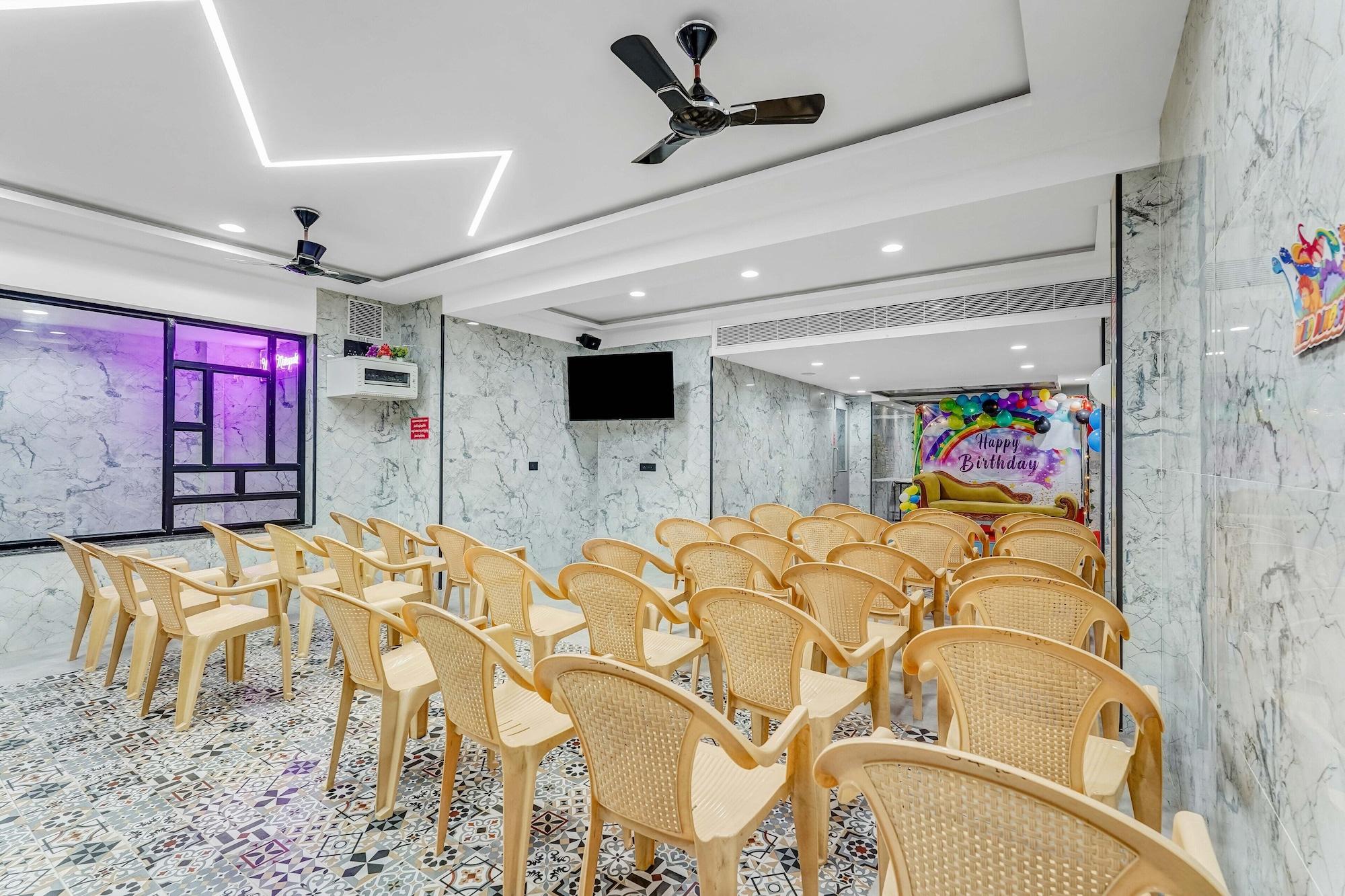 Restaurant Season 4 Residences - Teynampet