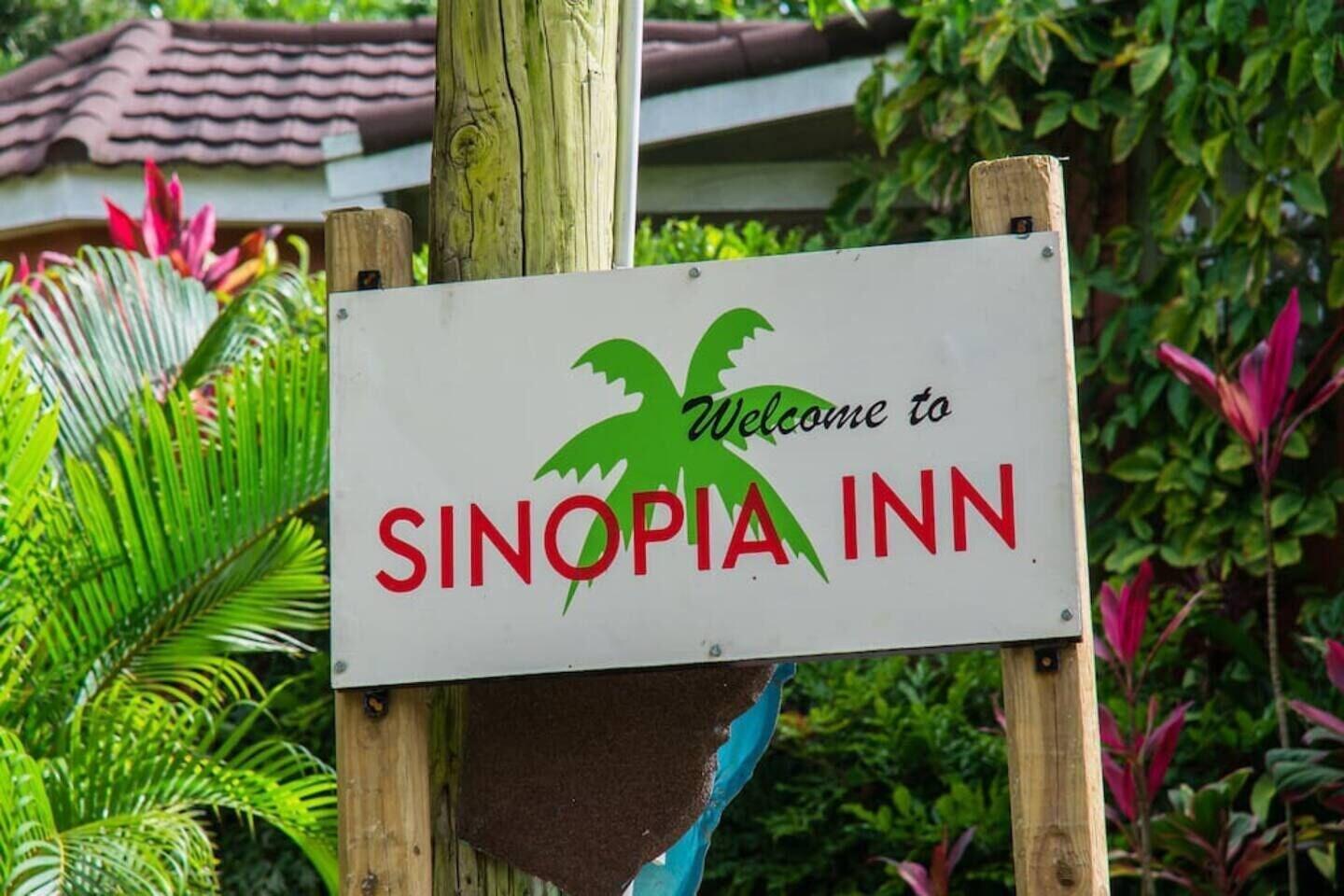 Vista Exterior Sinopia Inn