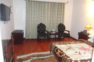 Alojamiento - Shelton Green's Hotel