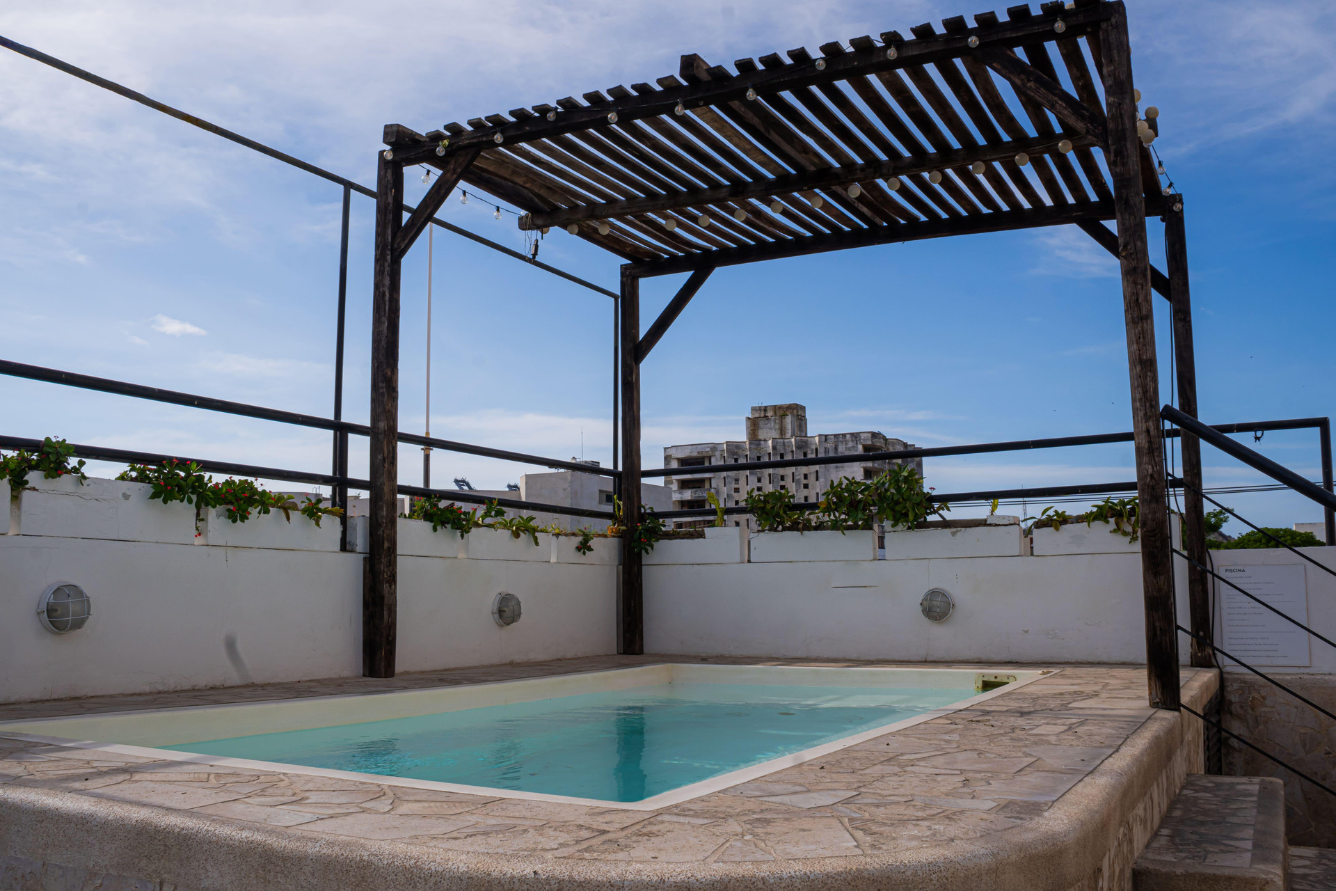 Vista Piscina Hotel Puerto Pelicano