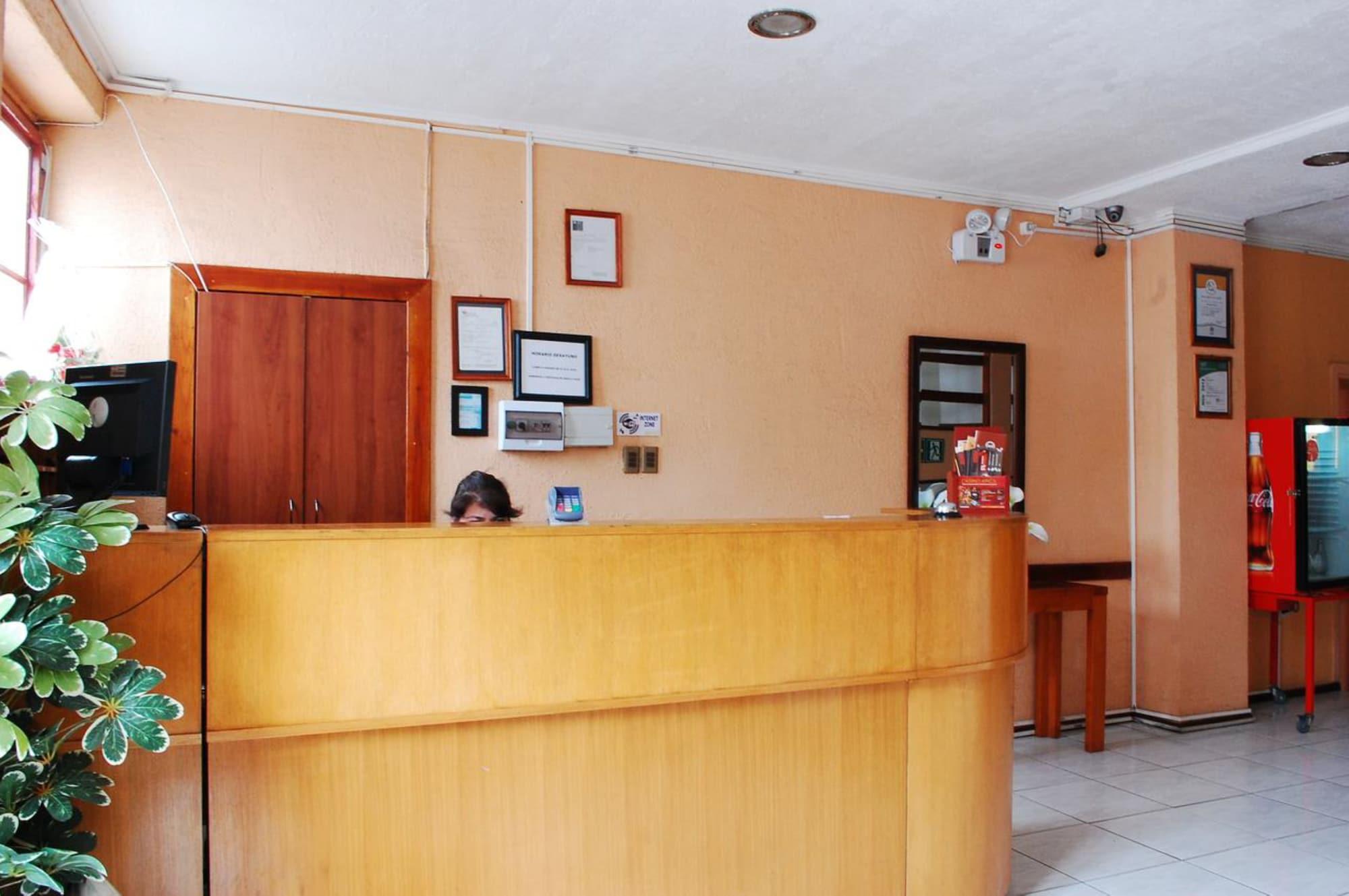 Vista Lobby Hotel Plaza Colon