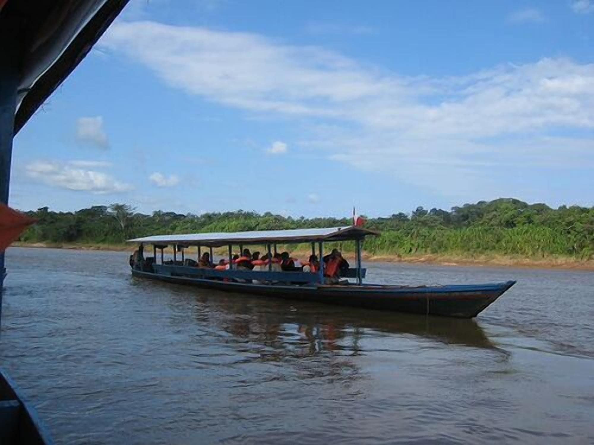 Varios Amazon Lodge Tambopata