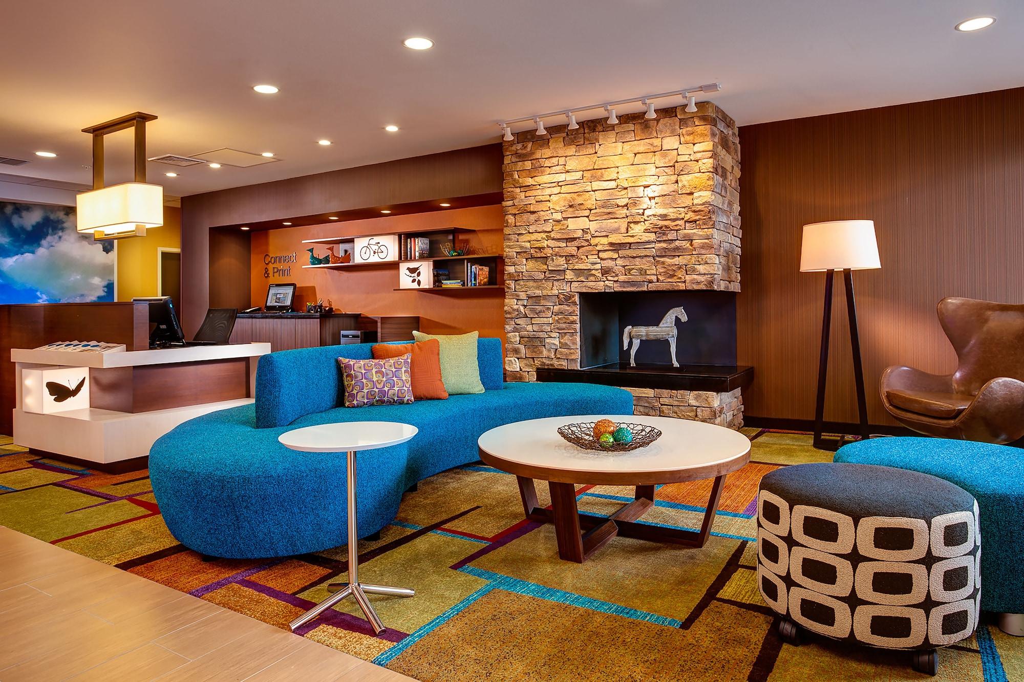 Vista Lobby Fairfield Inn & Suites by Marriott Anderson