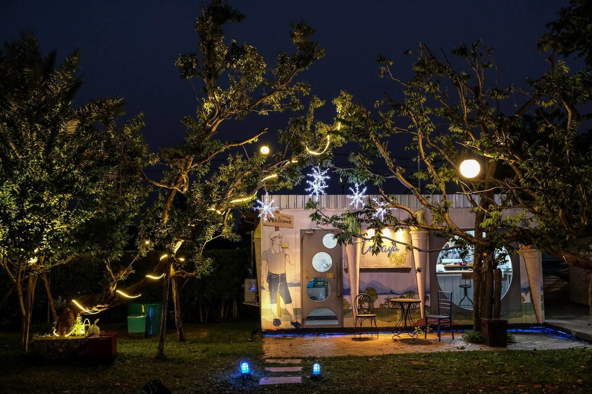 Bar/Salón Inlaya Ratchaburi
