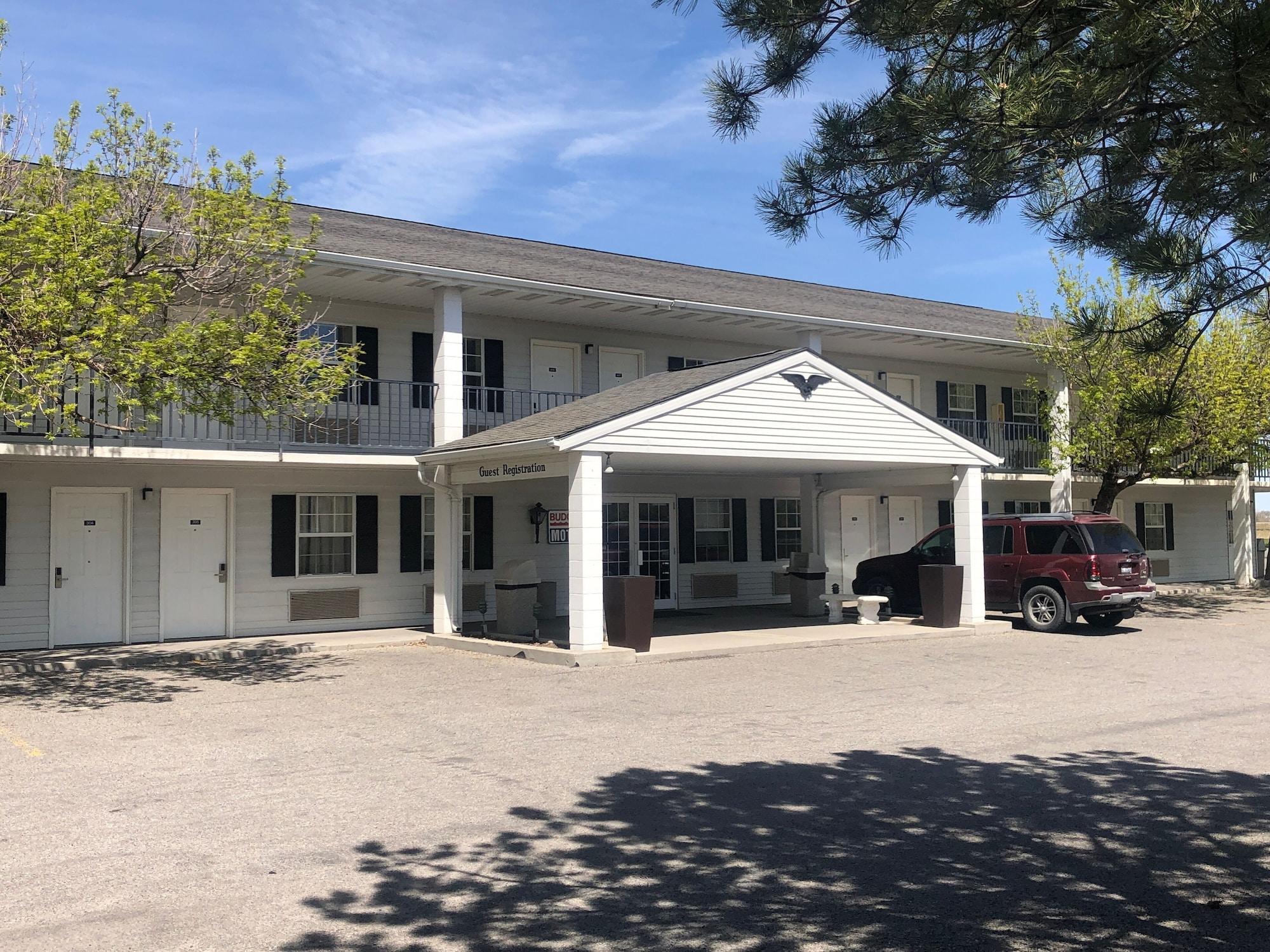 Vista Exterior Budget Motel