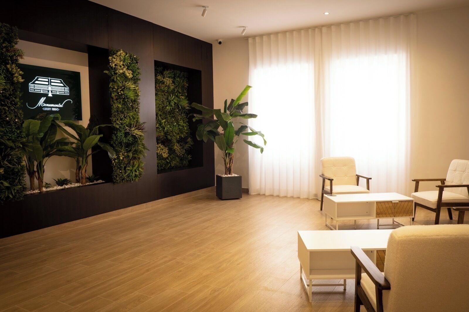 Vista Exterior Monumental Luxury Rooms