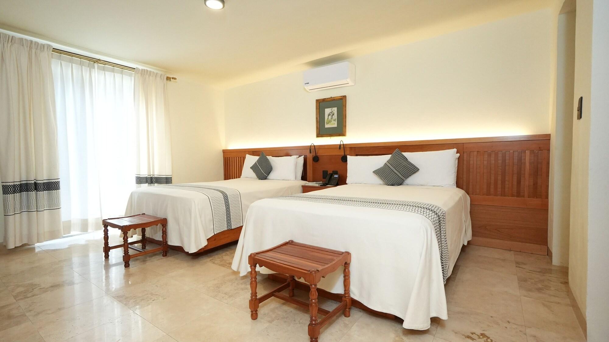 Varios Hotel Marques del Valle