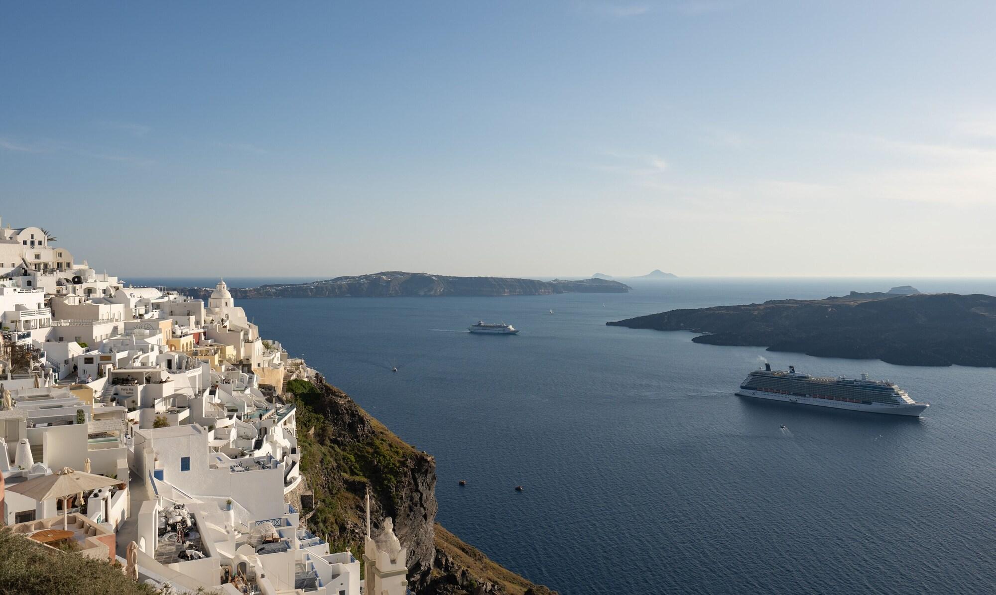 Varios Asha Luxury Suites