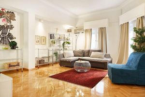 Alquiler Vacacional - Spacious elegant 3 bedroom apartment in the heart of Athens