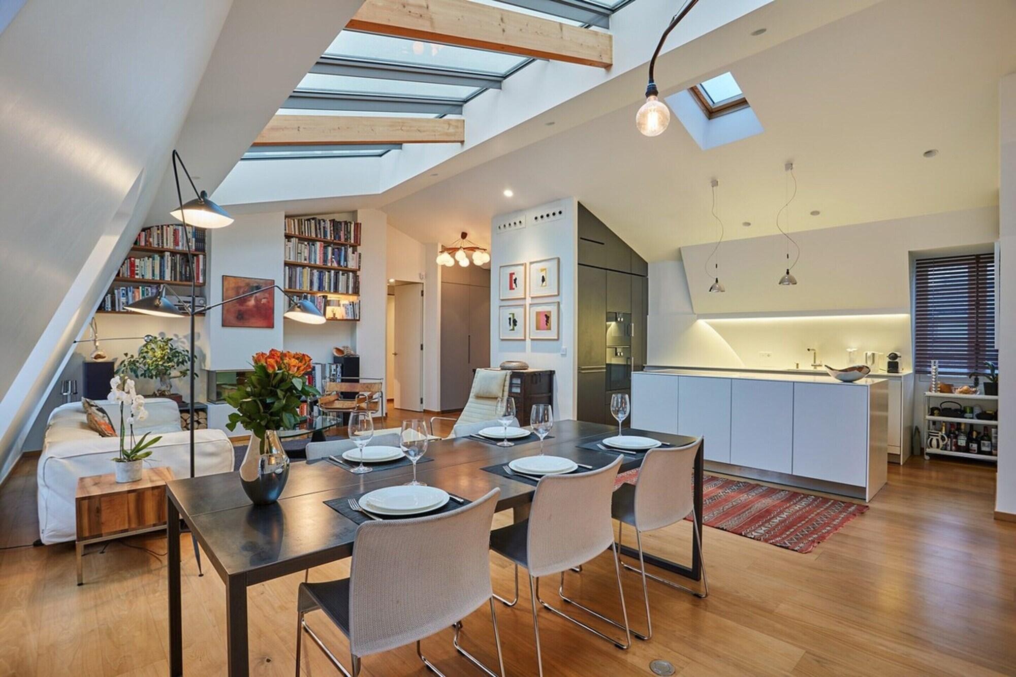 Restaurant Sublime Apartment Center of Paris le Marais