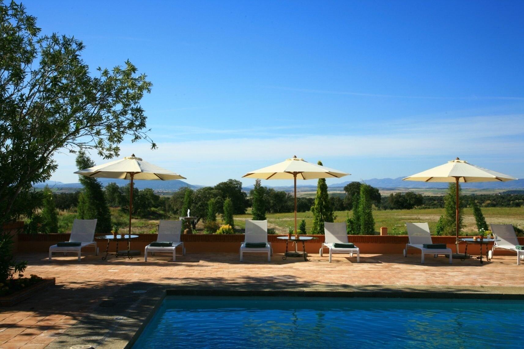 Vista Piscina Valdepalacios