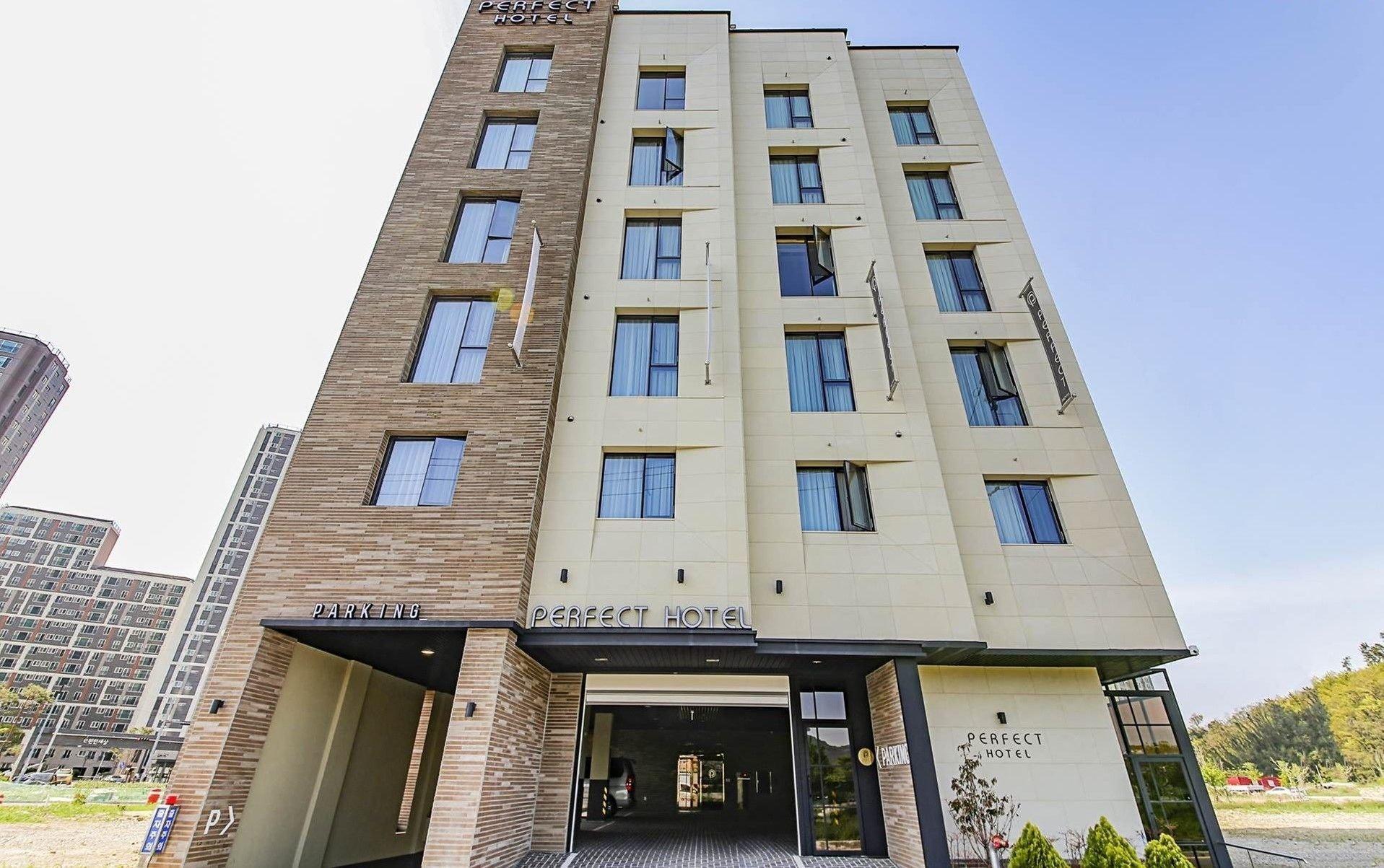 Varios Gimhae Perfect Hotel