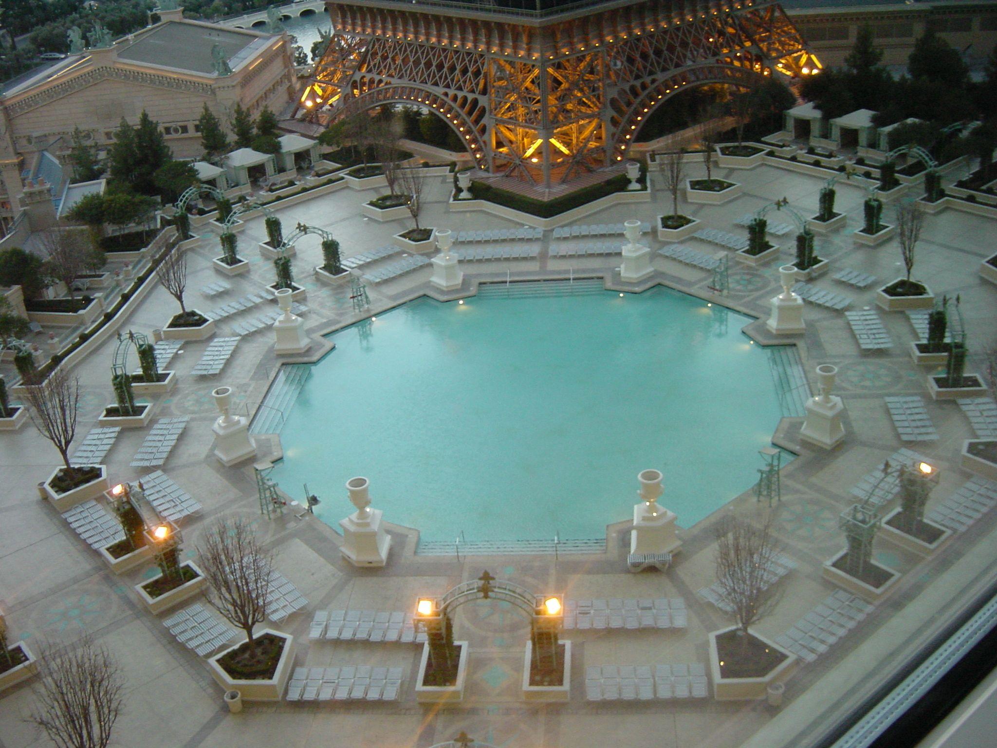 Pool view Paris Las Vegas