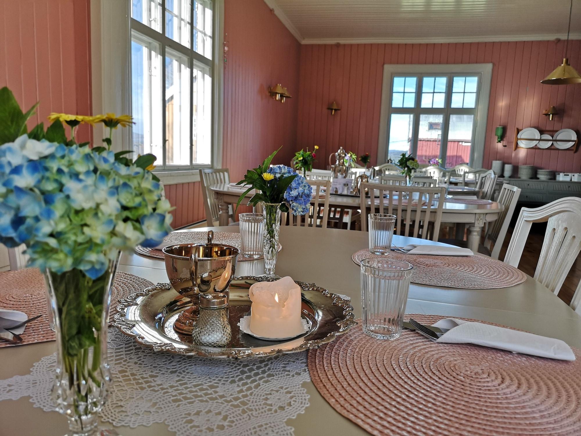 Restaurant Haugtun gårdspensjonat og kulturverksted