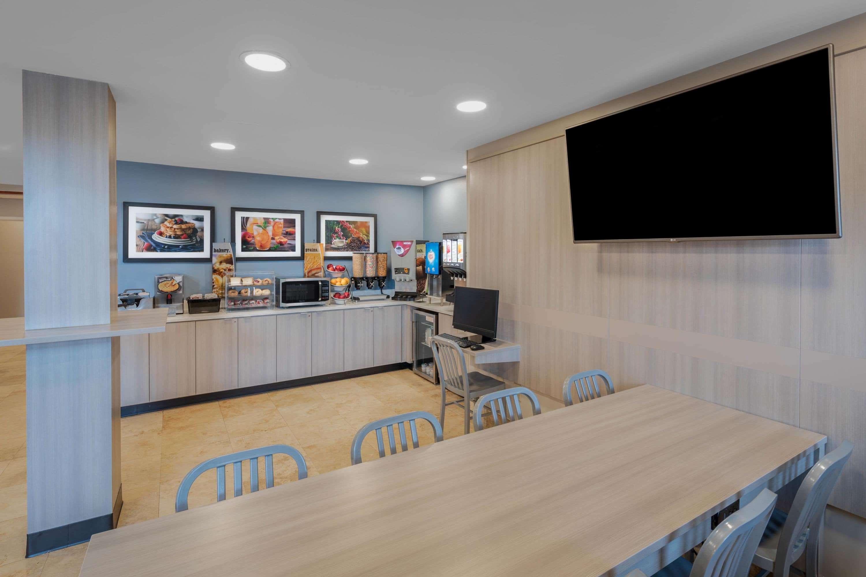 Restaurant Microtel Inn & Suites by Wyndham Atlanta/Buckhead Area