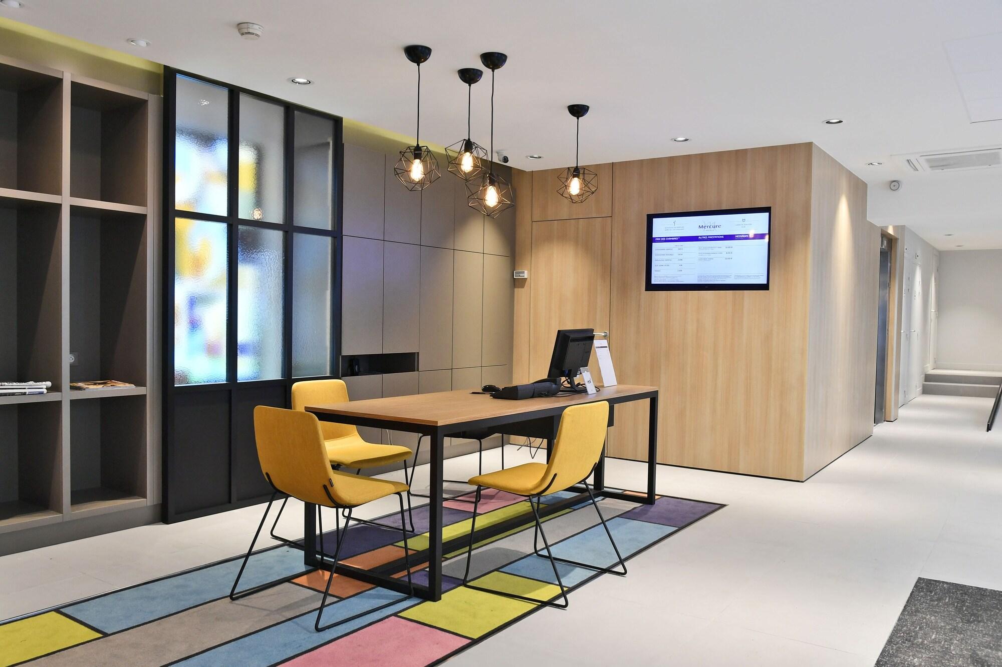 Vista Lobby Mercure Paris Gare de l'Est Magenta