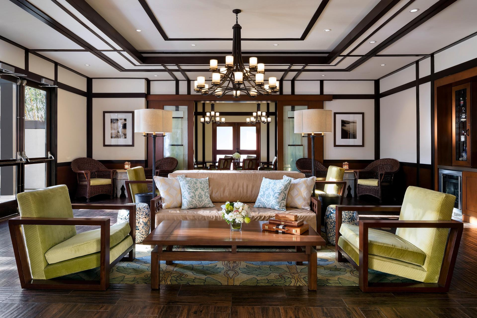 Vista Lobby The Ambrose Hotel