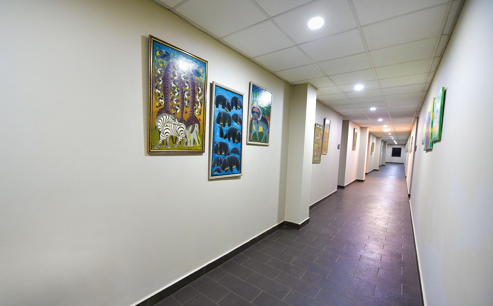 Varios Boulevard Suites