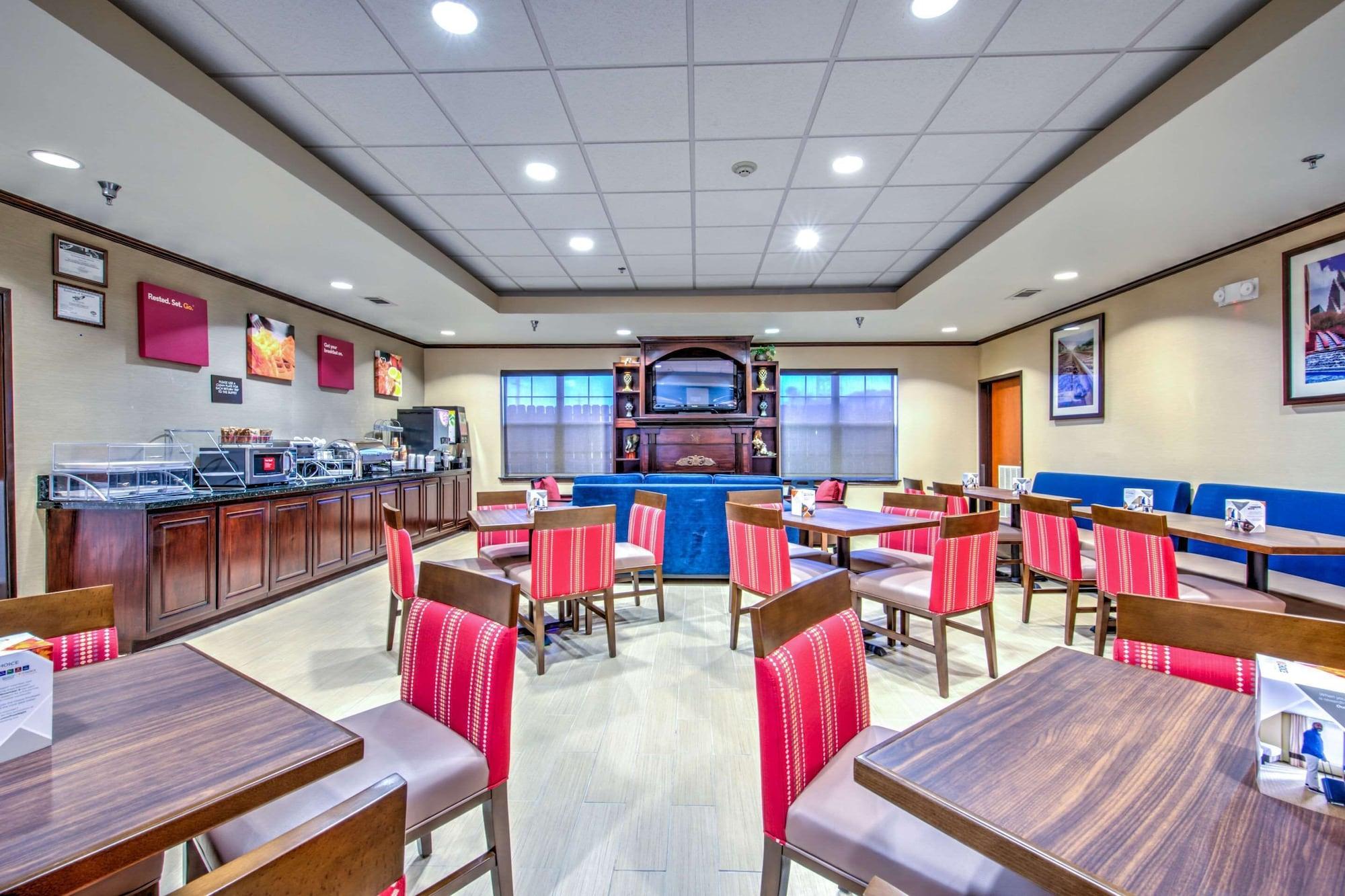 Restaurant Comfort Suites Tomball Medical Center