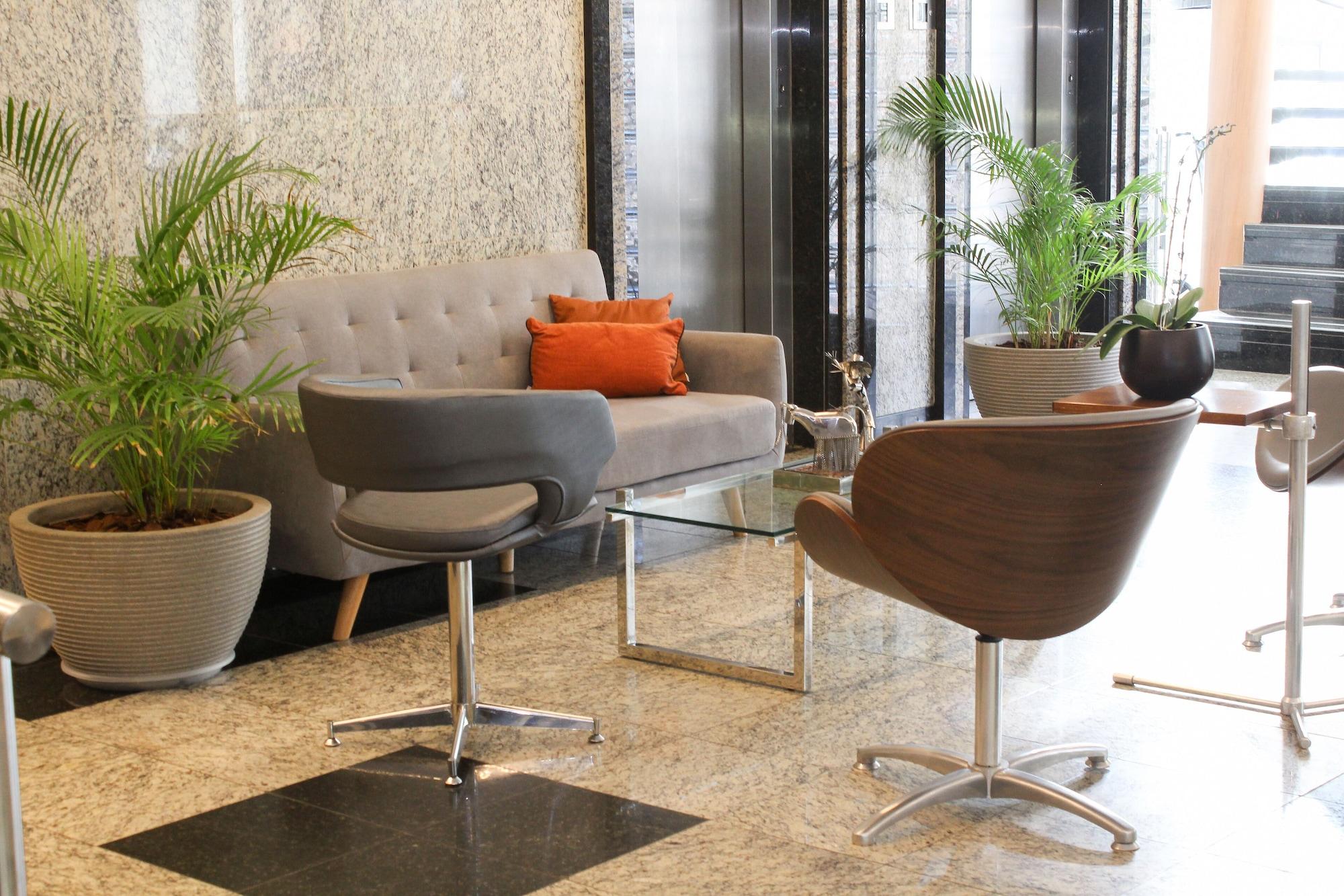 Vista Lobby Abbeville Hotel