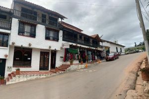 Alojamiento - Hotel Tierra de Lancers - Pantano de Vargas