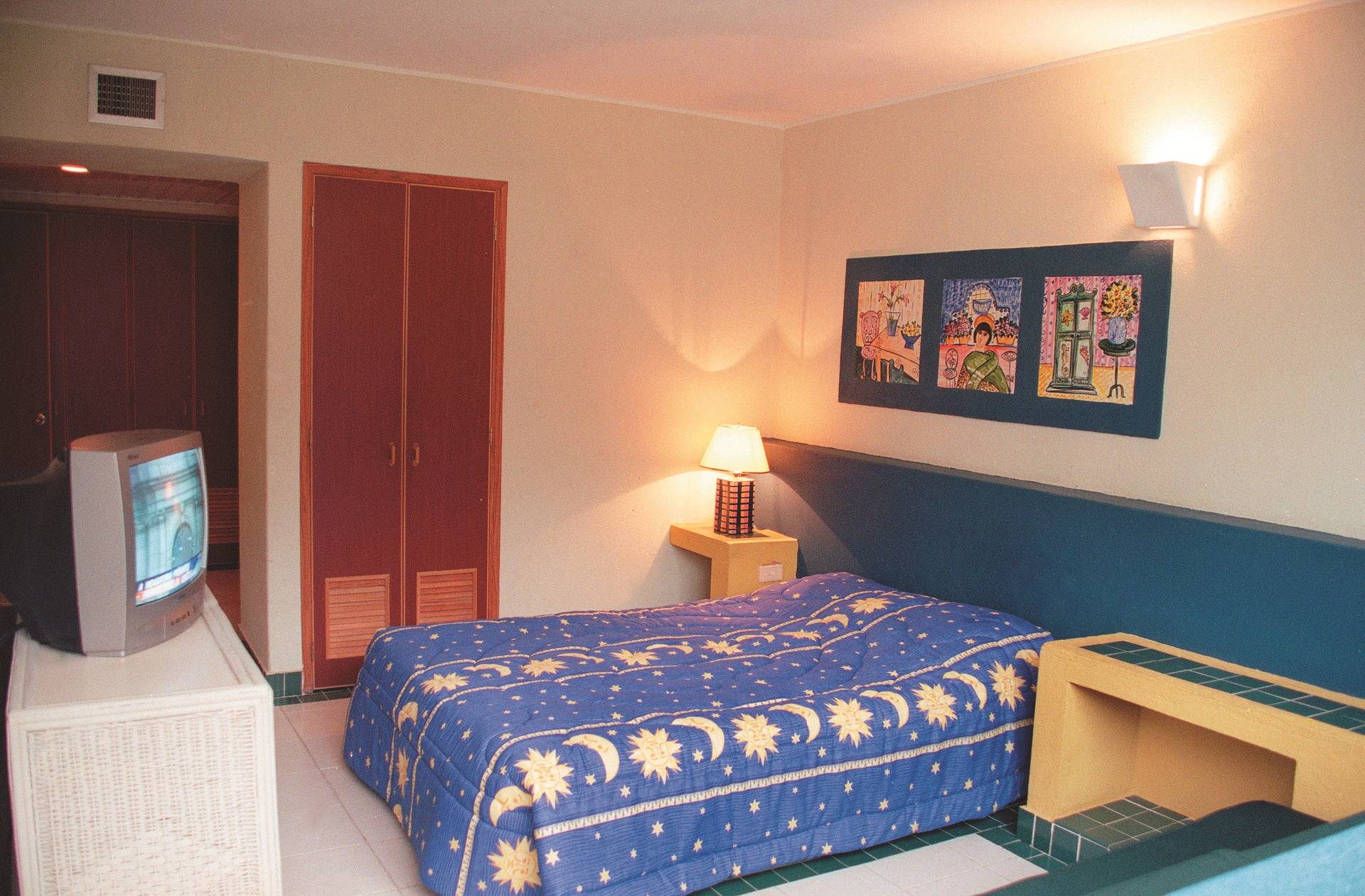 Guest room amenity Hotel Guadaira Resort