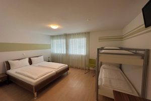 Alojamiento - Motel zum Hirschen Wollerau