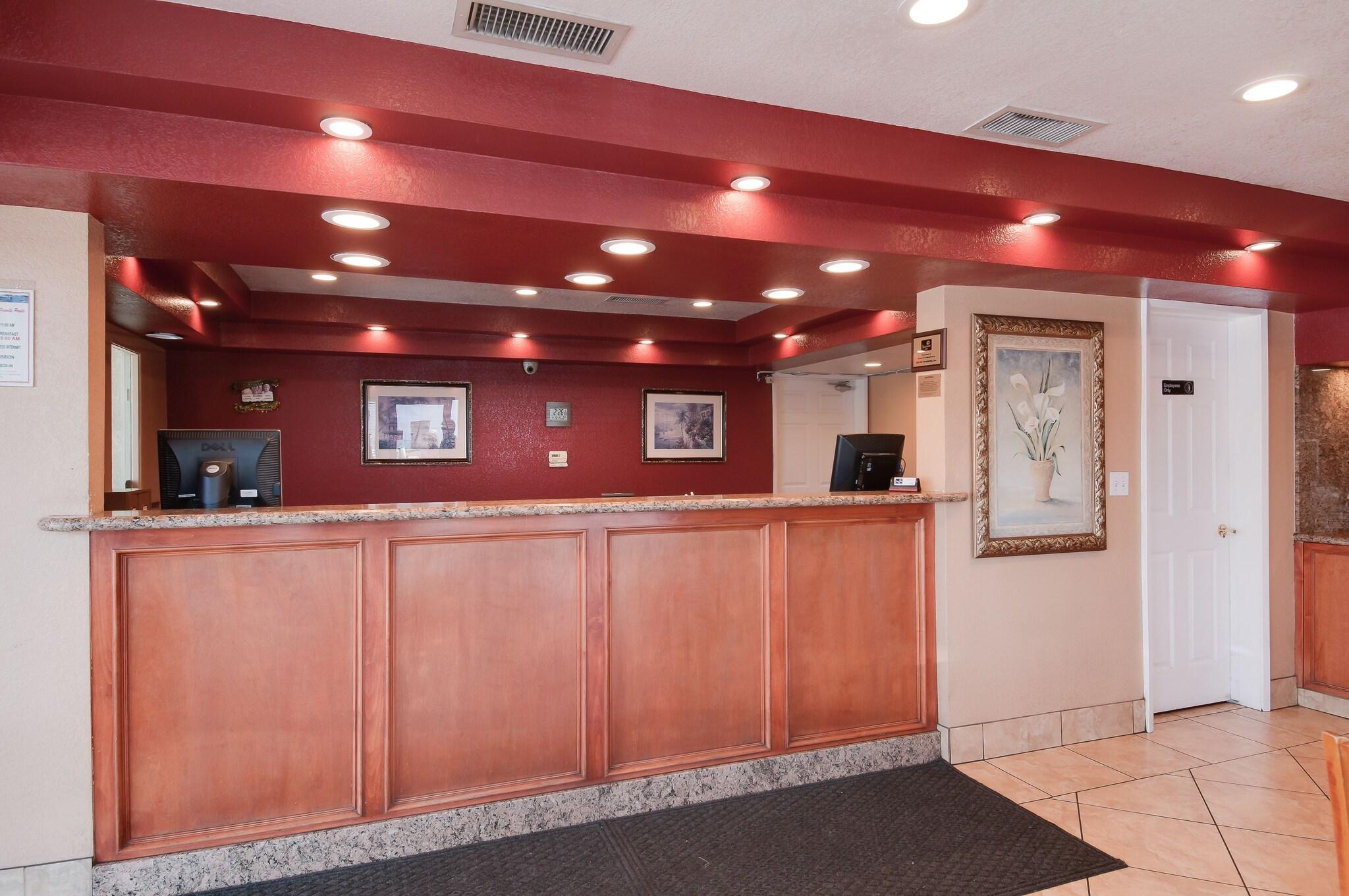 Vista Lobby Vagabond Inn Bakersfield North