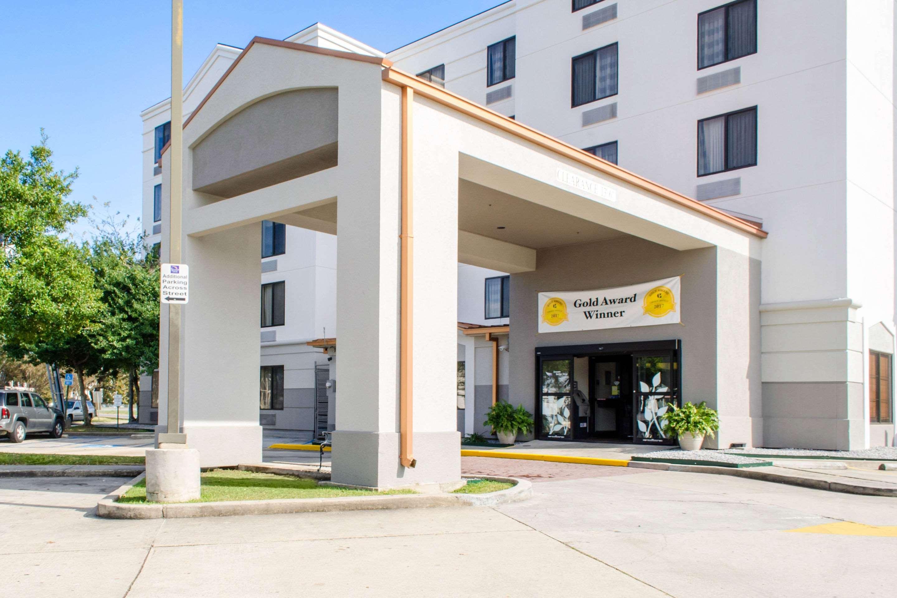 Vista Exterior Sleep Inn & Suites Metairie
