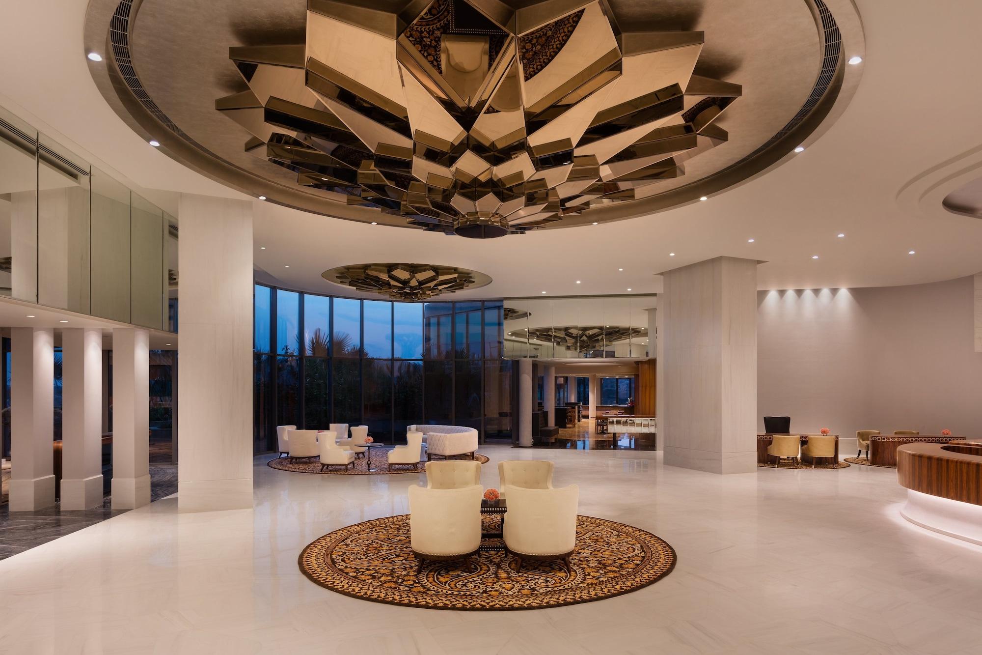 Vista Lobby ITC Kohenur, a Luxury Collection Hotel, Hyderabad