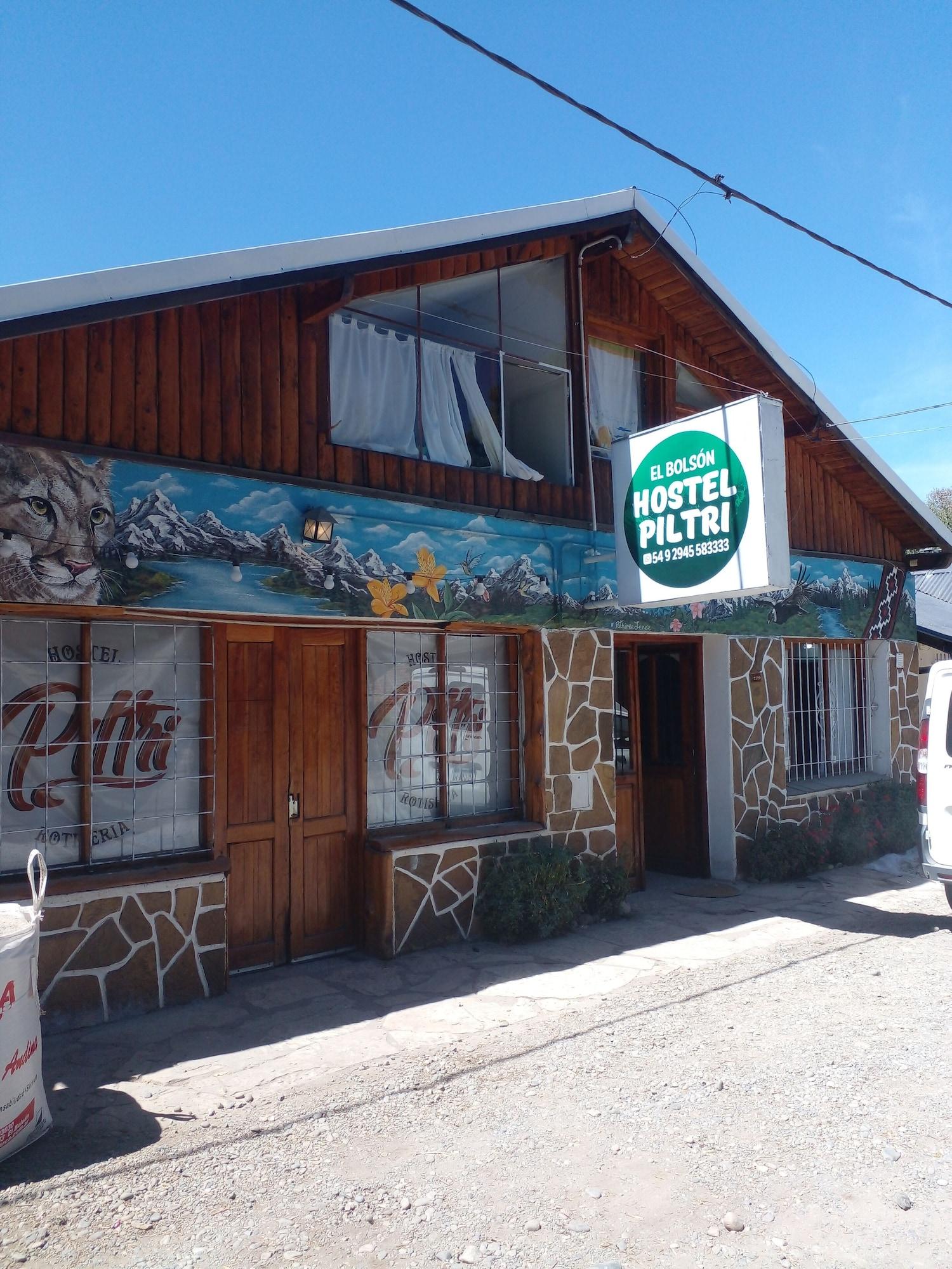 Varios Hostel Piltri