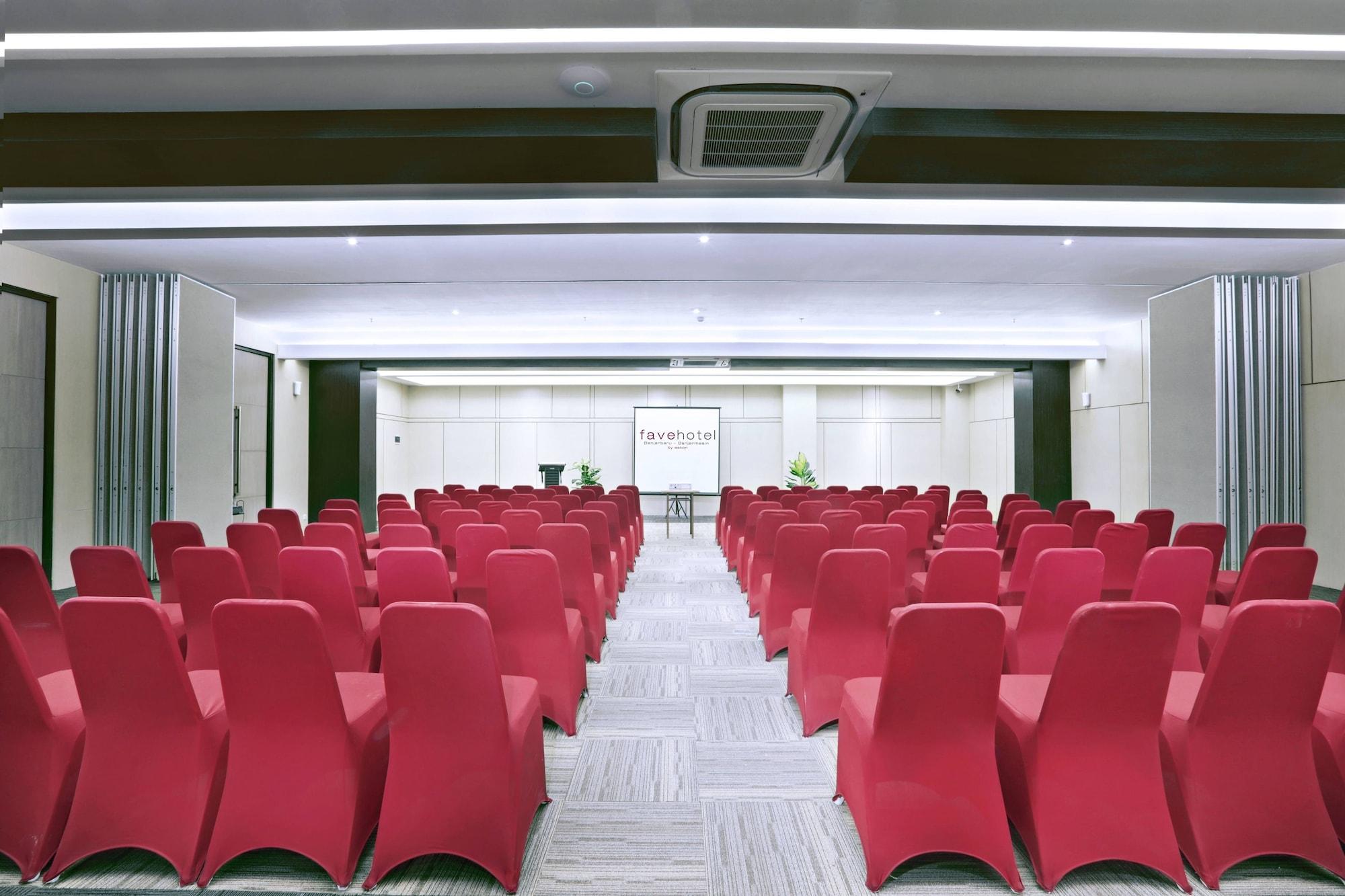 Sala de Reuniones fave+ hotel Banjarbaru