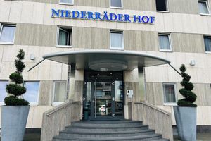 Paquete - Hotel Niederraeder Hof