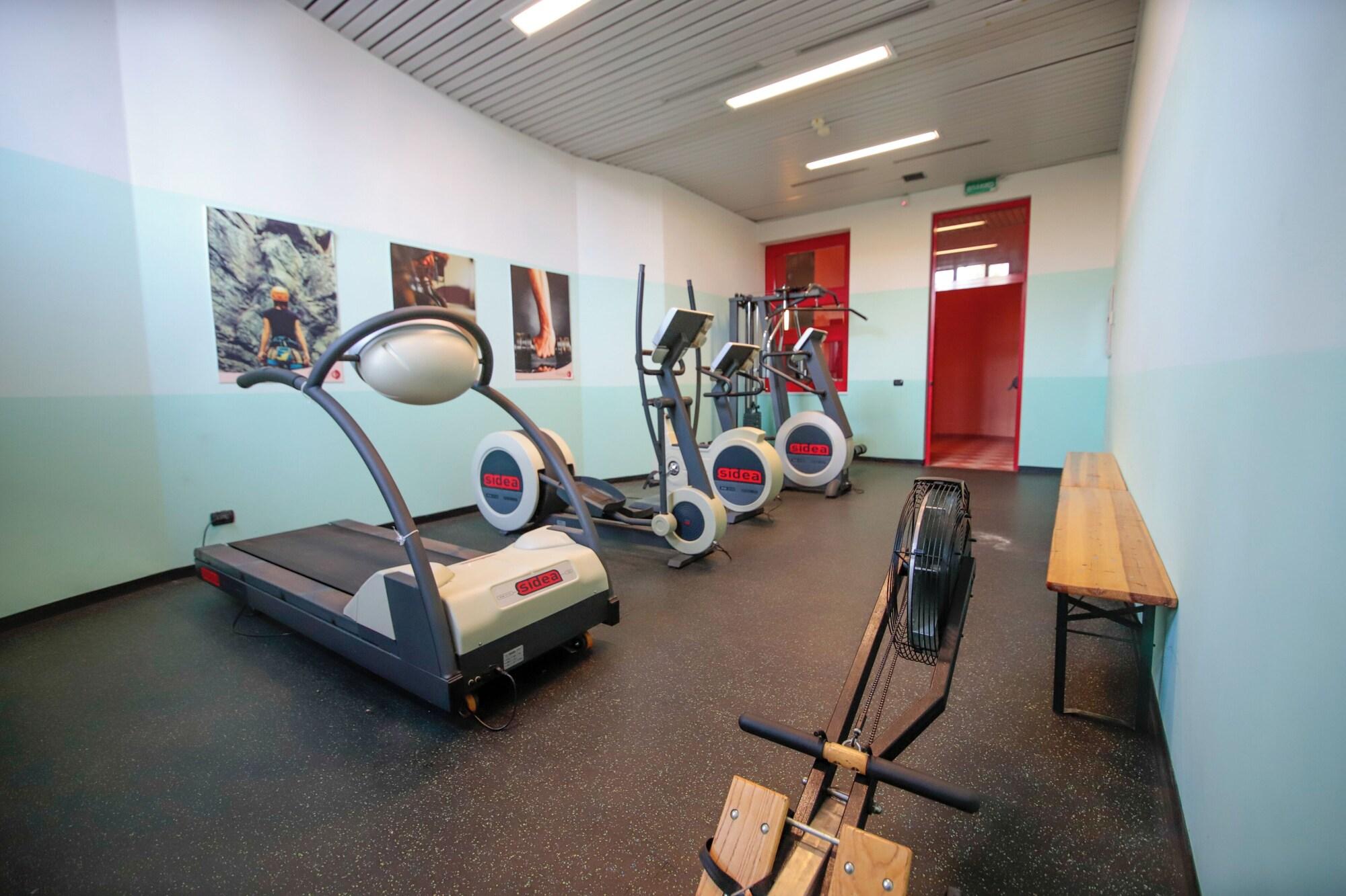 Gimnasio Pràcatinat Hotel & Restaurant