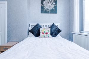 Arriendo temporal - Stunning Three Bed House in Bradford