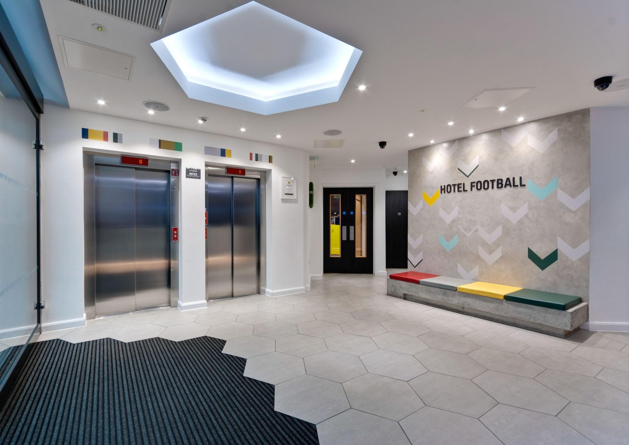 Vista Lobby Hotel Football, Old Trafford, a Tribute Portfolio Hotel