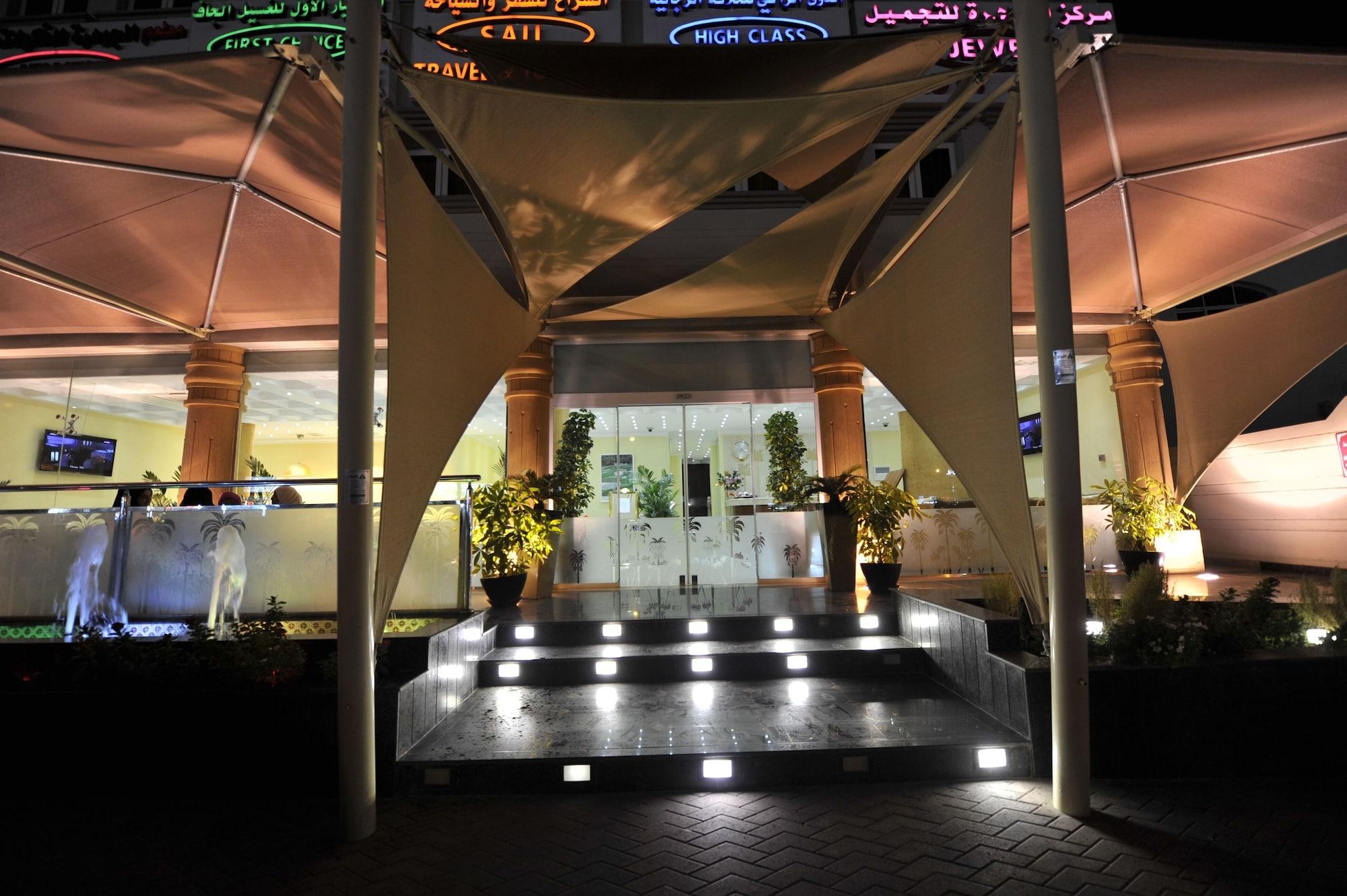 Vista Exterior Oman Palm Hotel Suites